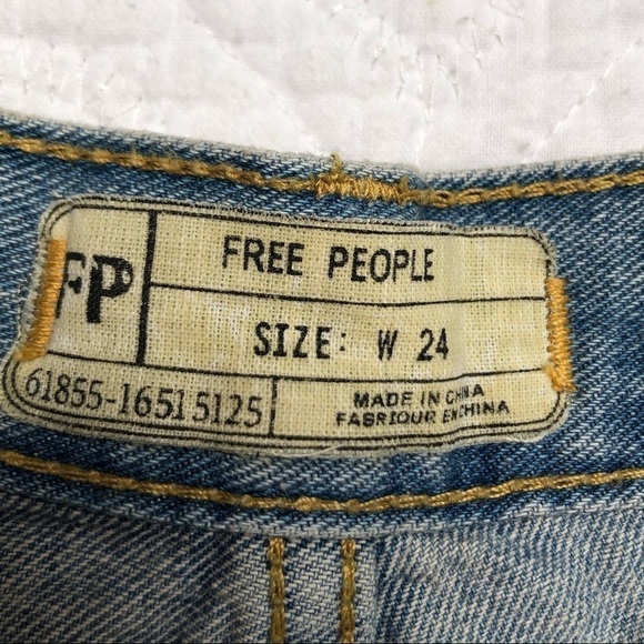 Free People Crochet Hem Distressed Jean Sh… - Picture 3 of 5